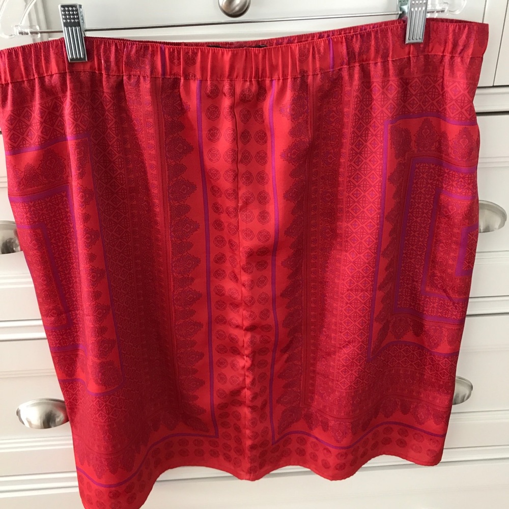 ⚡️NWOT⚡️ Ann Taylor skirt size 14 - Picture 1 of 3